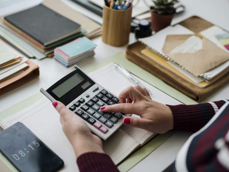 woman-accountant-working-on-the-desk.jpg woman-accountant-working-on-the-desk.jpg